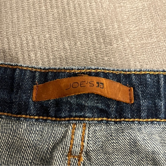 Joe’s‎ Women's Distressed Denim Shorts Size 10/30 - Picture 3 of 4